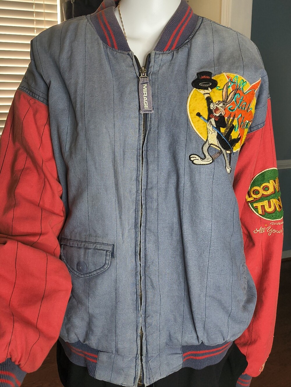 Vintage 1993 Mirage Looney Tunes Burbank Broadway Jacket M W/ Interior Graphics
